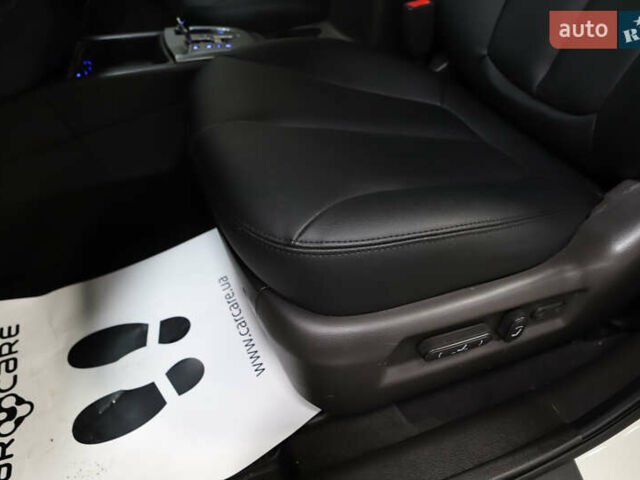 Белый Хендай Санта Фе, объемом двигателя 2.2 л и пробегом 245 тыс. км за 14900 $, фото 53 на Automoto.ua