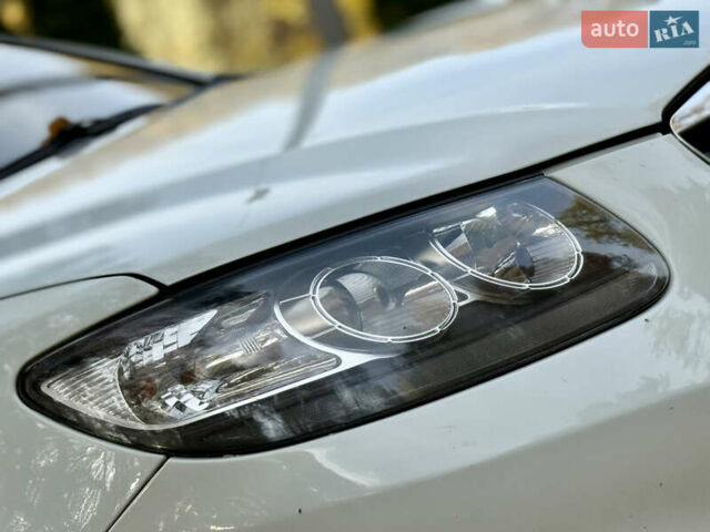 Белый Хендай Санта Фе, объемом двигателя 2.2 л и пробегом 218 тыс. км за 12450 $, фото 14 на Automoto.ua