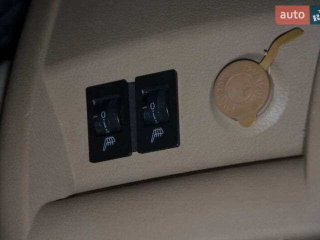 Білий Хендай Санта Фе, об'ємом двигуна 2.4 л та пробігом 127 тис. км за 12200 $, фото 8 на Automoto.ua