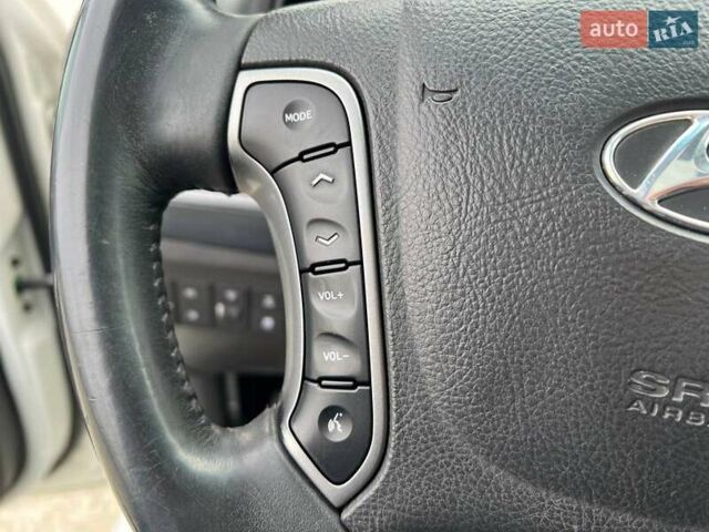 Хендай Санта Фе 2012 в Львове на Automoto.ua Белый Хендай Санта Фе, объемом двигателя 2.2 л и пробегом 218 тыс. км за 11590 $, фото 25 на Automoto.ua