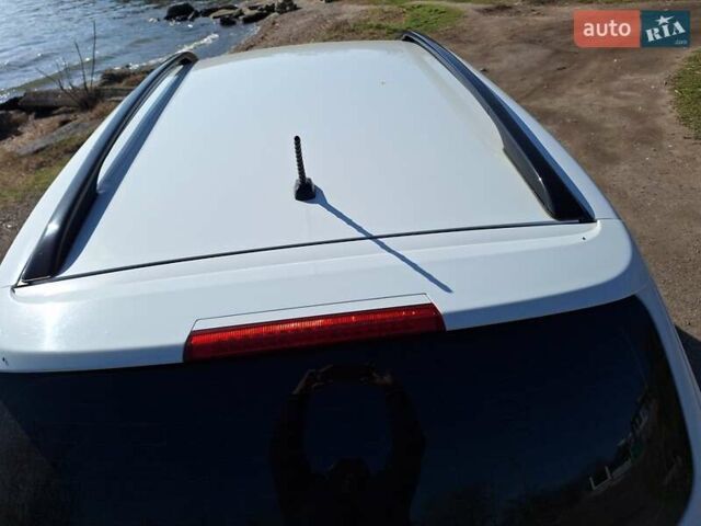 Хендай Санта Фе 2012 в Белгород-Днестровском на Automoto.ua Белый Хендай Санта Фе, объемом двигателя 2.2 л и пробегом 110 тыс. км за 15599 $, фото 17 на Automoto.ua