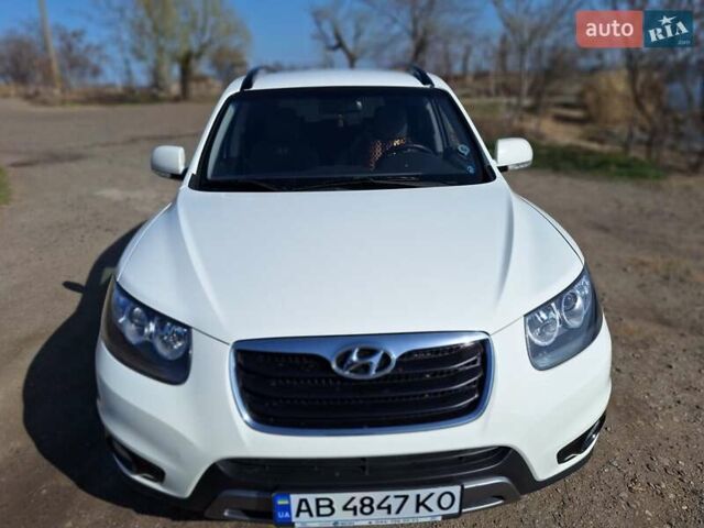 Хендай Санта Фе 2012 в Белгород-Днестровском на Automoto.ua Белый Хендай Санта Фе, объемом двигателя 2.2 л и пробегом 110 тыс. км за 15599 $, фото 11 на Automoto.ua