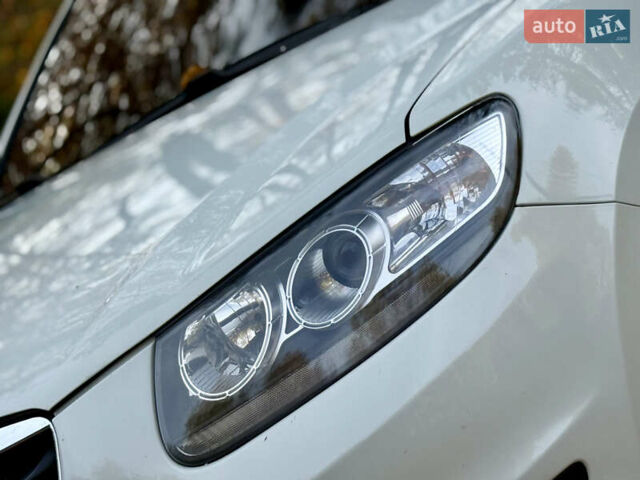 Белый Хендай Санта Фе, объемом двигателя 2.2 л и пробегом 218 тыс. км за 12450 $, фото 11 на Automoto.ua