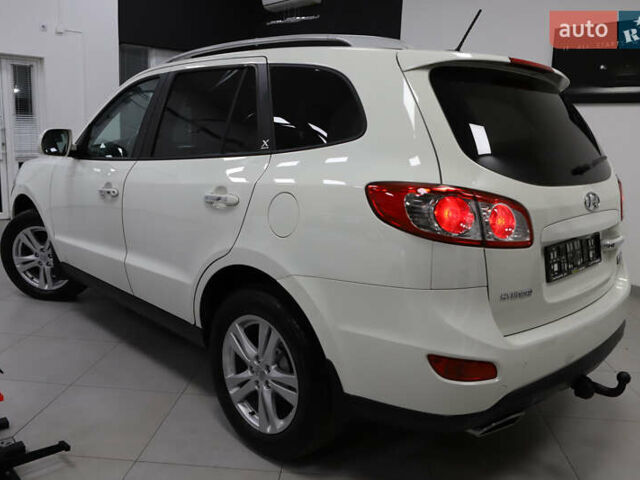Белый Хендай Санта Фе, объемом двигателя 2.2 л и пробегом 245 тыс. км за 14900 $, фото 34 на Automoto.ua