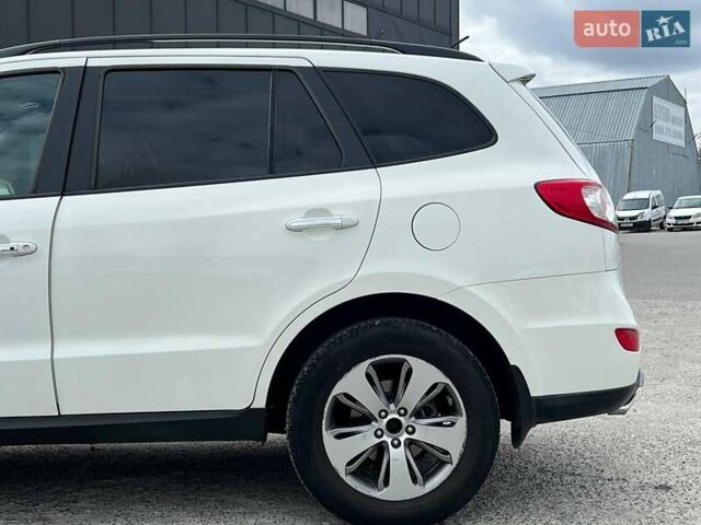 Хендай Санта Фе 2012 в Львове на Automoto.ua Белый Хендай Санта Фе, объемом двигателя 2.2 л и пробегом 218 тыс. км за 11590 $, фото 4 на Automoto.ua