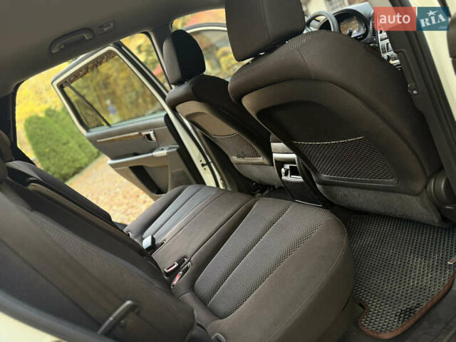 Белый Хендай Санта Фе, объемом двигателя 2.2 л и пробегом 218 тыс. км за 12450 $, фото 53 на Automoto.ua