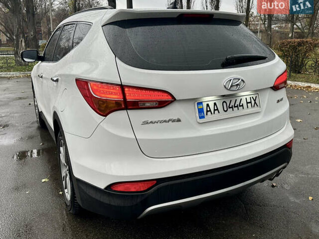 Белый Хендай Санта Фе, объемом двигателя 2.2 л и пробегом 120 тыс. км за 16500 $, фото 6 на Automoto.ua