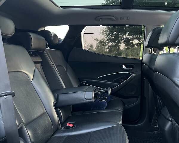 Білий Хендай Санта Фе, об'ємом двигуна 2.2 л та пробігом 190 тис. км за 17500 $, фото 11 на Automoto.ua