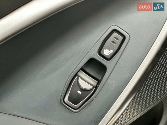 Білий Хендай Санта Фе, об'ємом двигуна 2 л та пробігом 209 тис. км за 14980 $, фото 14 на Automoto.ua