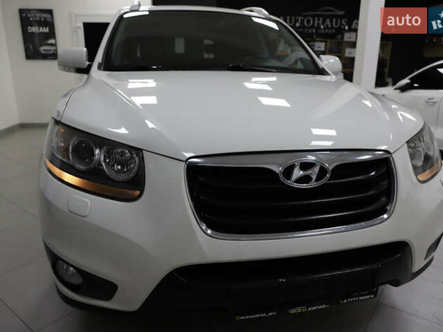 Белый Хендай Санта Фе, объемом двигателя 2.2 л и пробегом 245 тыс. км за 14900 $, фото 25 на Automoto.ua