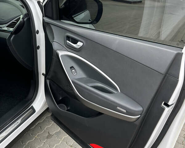 Білий Хендай Санта Фе, об'ємом двигуна 2 л та пробігом 145 тис. км за 17600 $, фото 13 на Automoto.ua