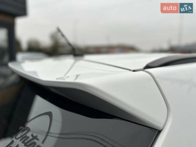 Білий Хендай Санта Фе, об'ємом двигуна 2.2 л та пробігом 124 тис. км за 18700 $, фото 40 на Automoto.ua