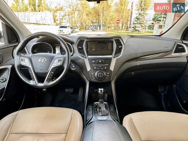 Белый Хендай Санта Фе, объемом двигателя 2 л и пробегом 185 тыс. км за 13500 $, фото 21 на Automoto.ua