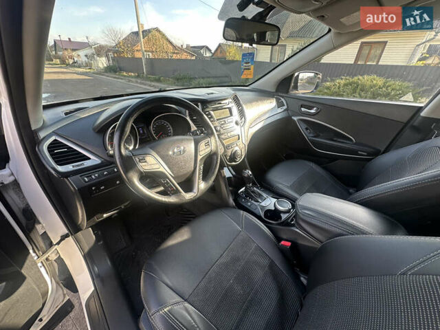 Белый Хендай Санта Фе, объемом двигателя 2.2 л и пробегом 123 тыс. км за 17300 $, фото 56 на Automoto.ua