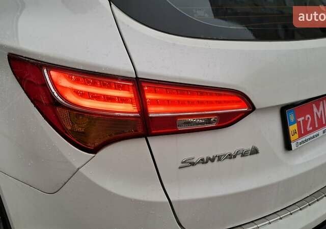 Белый Хендай Санта Фе, объемом двигателя 2 л и пробегом 183 тыс. км за 17300 $, фото 26 на Automoto.ua