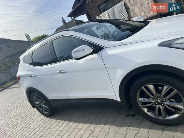 Белый Хендай Санта Фе, объемом двигателя 2.2 л и пробегом 206 тыс. км за 16000 $, фото 13 на Automoto.ua