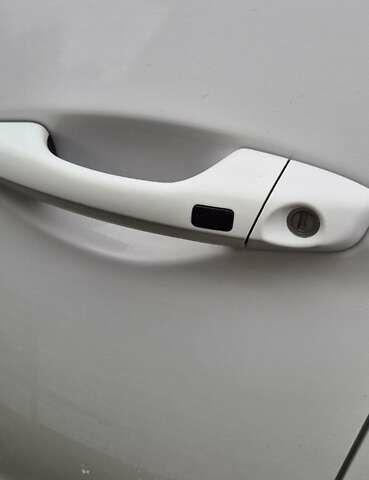 Білий Хендай Санта Фе, об'ємом двигуна 2.2 л та пробігом 212 тис. км за 16500 $, фото 9 на Automoto.ua