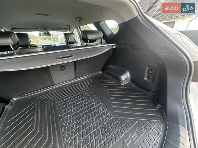 Белый Хендай Санта Фе, объемом двигателя 2.2 л и пробегом 123 тыс. км за 17300 $, фото 31 на Automoto.ua