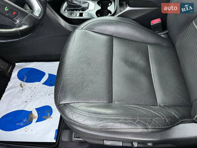 Білий Хендай Санта Фе, об'ємом двигуна 2.2 л та пробігом 185 тис. км за 17800 $, фото 20 на Automoto.ua