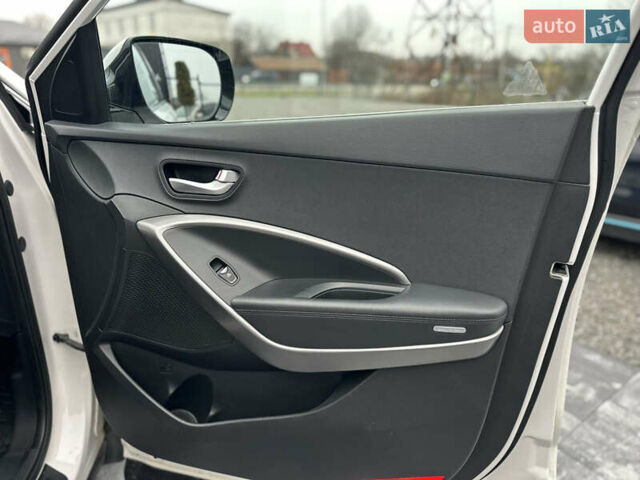 Білий Хендай Санта Фе, об'ємом двигуна 2.2 л та пробігом 124 тис. км за 18700 $, фото 70 на Automoto.ua