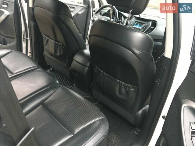 Белый Хендай Санта Фе, объемом двигателя 2.2 л и пробегом 160 тыс. км за 19900 $, фото 31 на Automoto.ua