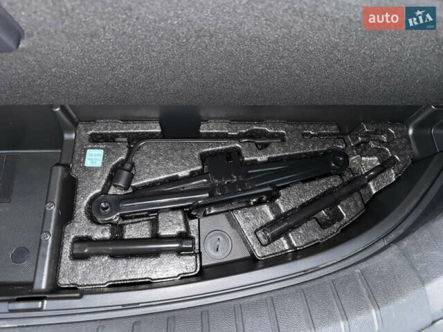 Белый Хендай Санта Фе, объемом двигателя 2.2 л и пробегом 184 тыс. км за 17399 $, фото 21 на Automoto.ua