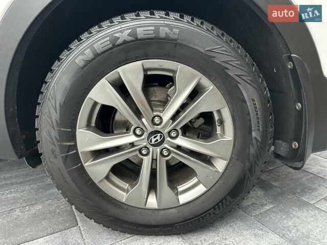 Білий Хендай Санта Фе, об'ємом двигуна 2.2 л та пробігом 124 тис. км за 18700 $, фото 85 на Automoto.ua