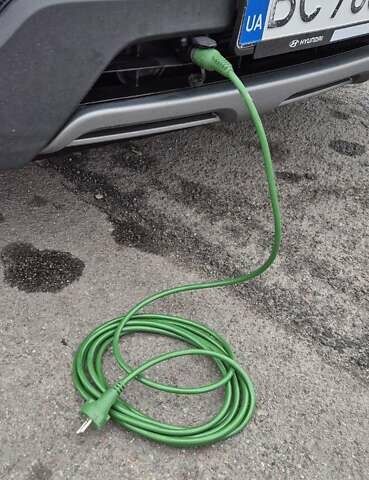 Білий Хендай Санта Фе, об'ємом двигуна 2.2 л та пробігом 212 тис. км за 16500 $, фото 21 на Automoto.ua