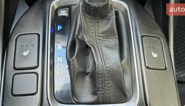 Белый Хендай Санта Фе, объемом двигателя 2 л и пробегом 185 тыс. км за 13500 $, фото 19 на Automoto.ua