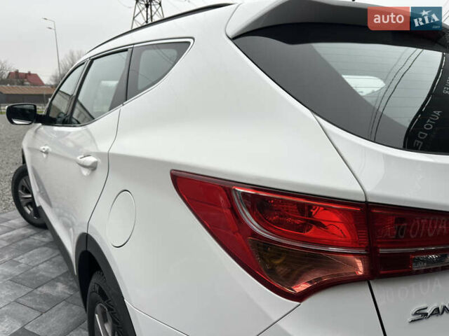 Білий Хендай Санта Фе, об'ємом двигуна 2.2 л та пробігом 124 тис. км за 18700 $, фото 44 на Automoto.ua