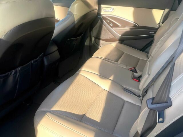 Белый Хендай Санта Фе, объемом двигателя 2.4 л и пробегом 90 тыс. км за 11000 $, фото 10 на Automoto.ua