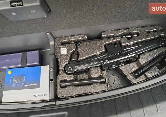 Белый Хендай Санта Фе, объемом двигателя 2 л и пробегом 183 тыс. км за 17300 $, фото 17 на Automoto.ua