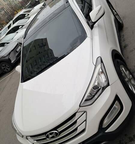 Белый Хендай Санта Фе, объемом двигателя 2 л и пробегом 183 тыс. км за 17300 $, фото 2 на Automoto.ua