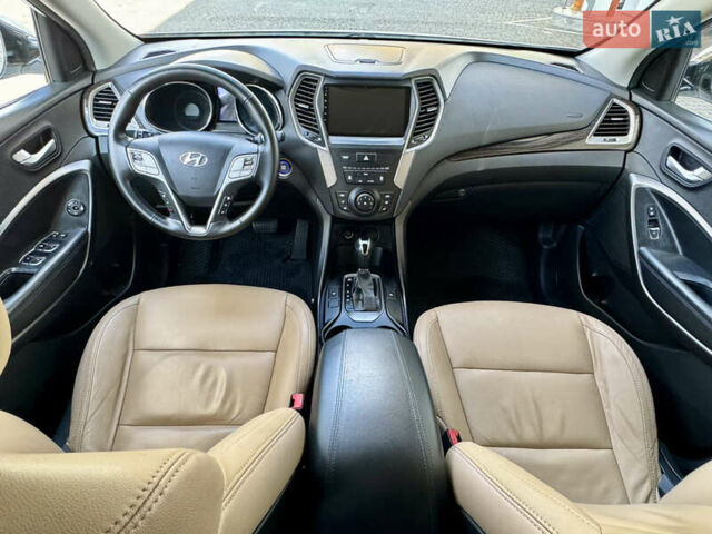 Белый Хендай Санта Фе, объемом двигателя 2 л и пробегом 185 тыс. км за 13500 $, фото 27 на Automoto.ua