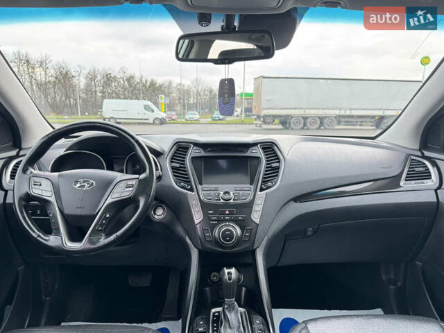 Білий Хендай Санта Фе, об'ємом двигуна 2.2 л та пробігом 185 тис. км за 17800 $, фото 32 на Automoto.ua