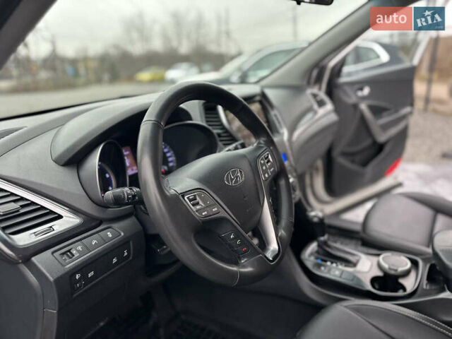 Білий Хендай Санта Фе, об'ємом двигуна 2.2 л та пробігом 124 тис. км за 18700 $, фото 49 на Automoto.ua