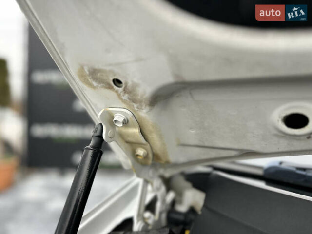 Білий Хендай Санта Фе, об'ємом двигуна 2.2 л та пробігом 124 тис. км за 18700 $, фото 83 на Automoto.ua