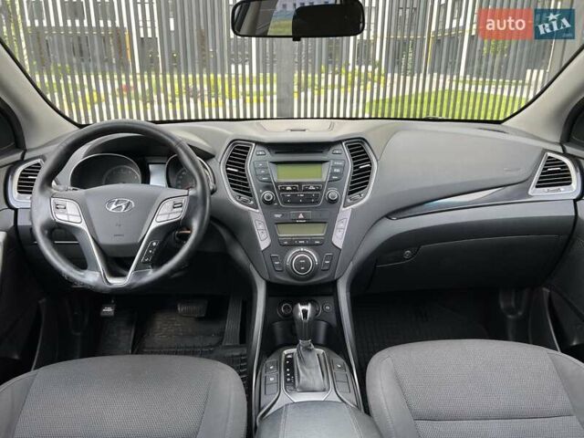 Білий Хендай Санта Фе, об'ємом двигуна 2.36 л та пробігом 249 тис. км за 14950 $, фото 8 на Automoto.ua