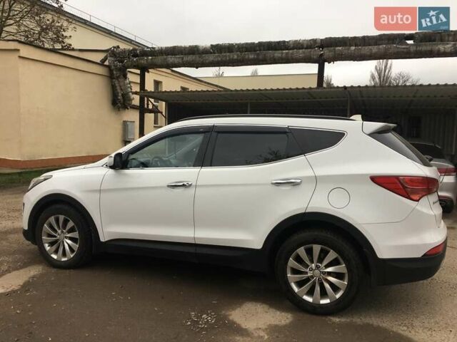 Белый Хендай Санта Фе, объемом двигателя 2.2 л и пробегом 160 тыс. км за 19900 $, фото 7 на Automoto.ua