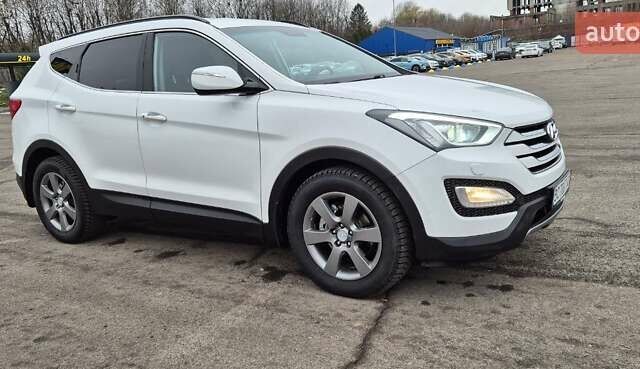 Білий Хендай Санта Фе, об'ємом двигуна 2.2 л та пробігом 212 тис. км за 16500 $, фото 2 на Automoto.ua