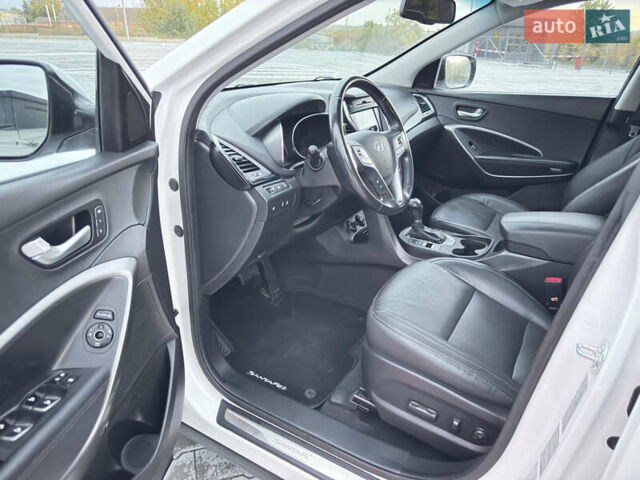 Хендай Санта Фе 2013 в Дубно на Automoto.ua Белый Хендай Санта Фе, объемом двигателя 2.2 л и пробегом 184 тыс. км за 18199 $, фото 14 на Automoto.ua