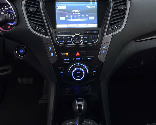 Белый Хендай Санта Фе, объемом двигателя 2.2 л и пробегом 184 тыс. км за 17399 $, фото 27 на Automoto.ua