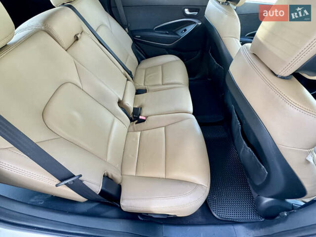 Белый Хендай Санта Фе, объемом двигателя 2 л и пробегом 185 тыс. км за 13500 $, фото 25 на Automoto.ua