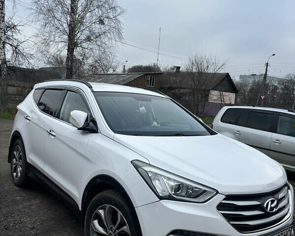 Белый Хендай Санта Фе, объемом двигателя 2.36 л и пробегом 193 тыс. км за 16800 $, фото 5 на Automoto.ua