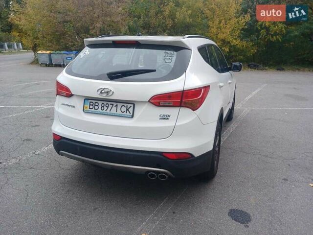 Хендай Санта Фе 2013 в Полтаве на Automoto.ua Белый Хендай Санта Фе, объемом двигателя 2.2 л и пробегом 123 тыс. км за 16999 $, фото 9 на Automoto.ua
