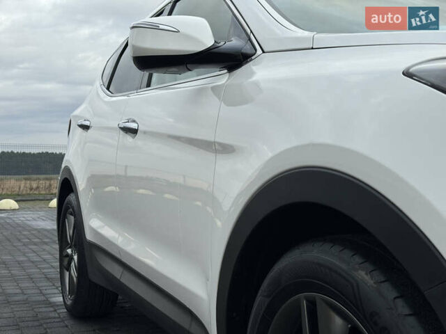 Білий Хендай Санта Фе, об'ємом двигуна 2.2 л та пробігом 185 тис. км за 17800 $, фото 14 на Automoto.ua