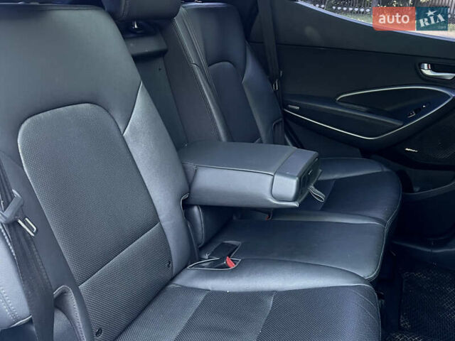 Білий Хендай Санта Фе, об'ємом двигуна 2 л та пробігом 223 тис. км за 17900 $, фото 28 на Automoto.ua