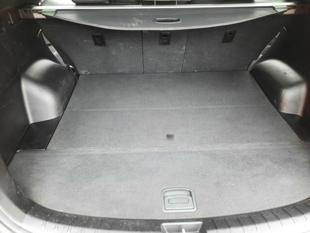 Белый Хендай Санта Фе, объемом двигателя 1.1 л и пробегом 158 тыс. км за 16750 $, фото 6 на Automoto.ua