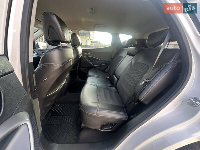 Белый Хендай Санта Фе, объемом двигателя 2.2 л и пробегом 123 тыс. км за 17300 $, фото 39 на Automoto.ua