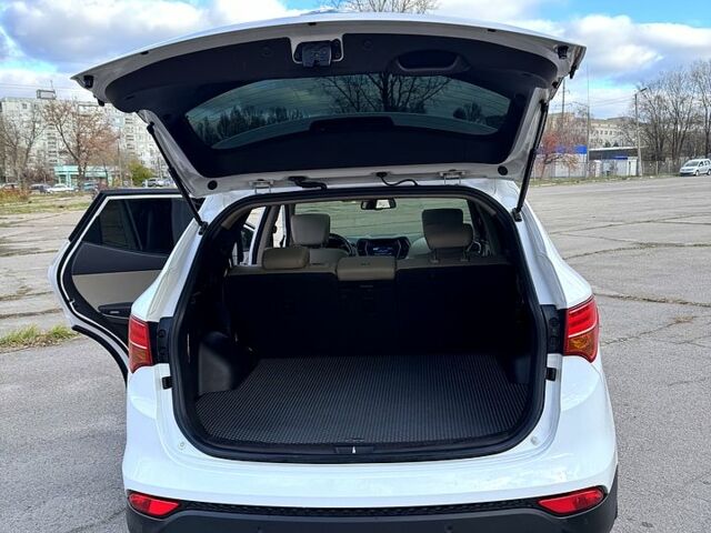 Білий Хендай Санта Фе, об'ємом двигуна 2.2 л та пробігом 66 тис. км за 20800 $, фото 9 на Automoto.ua